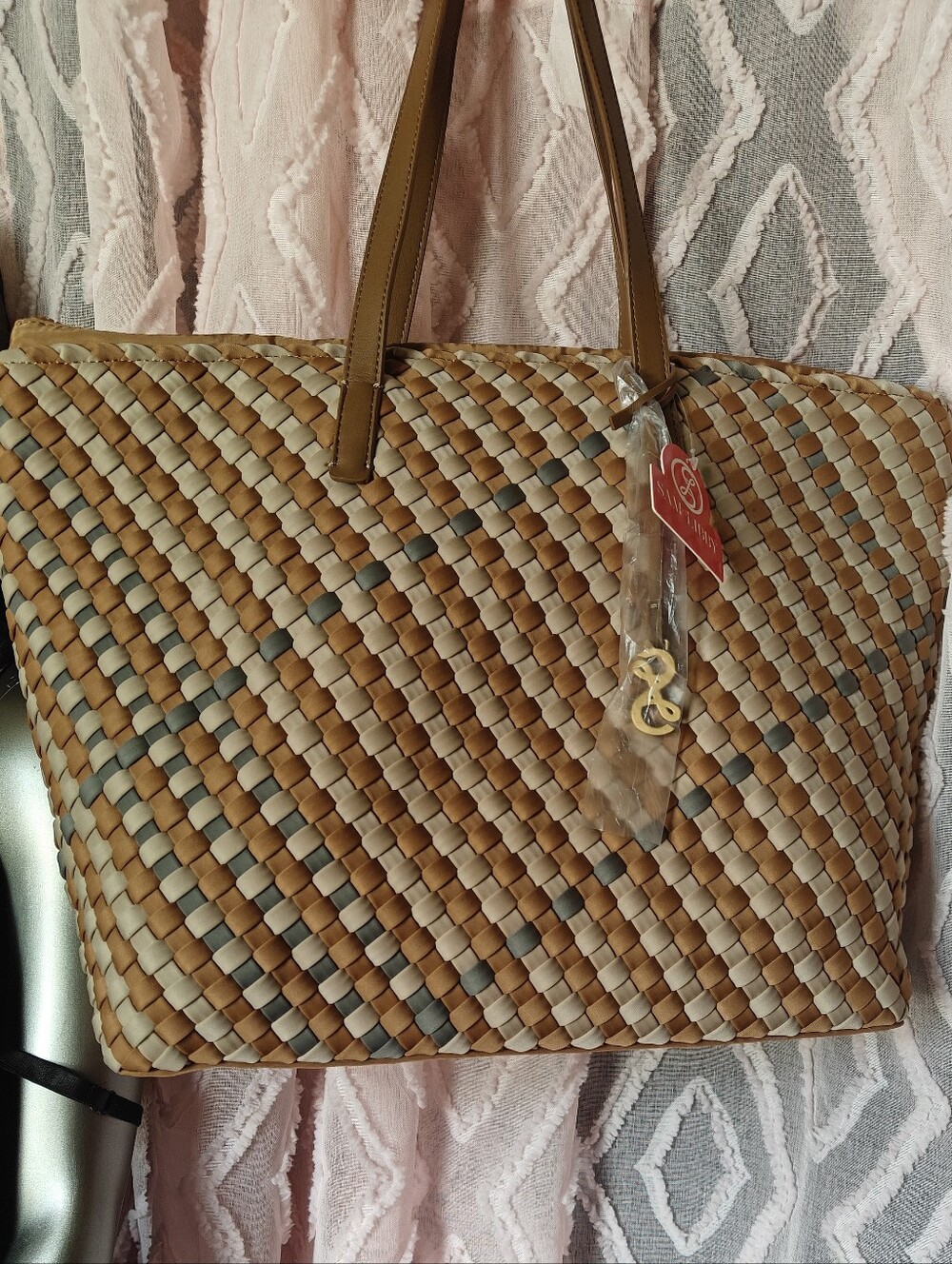 Woven Tote Bag in Tan and Cream - Classic Everyday Carry